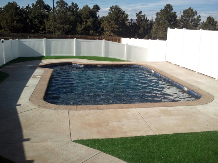 Green Lawn Camp Pendleton North, California Design Ideas, Swimming Pools