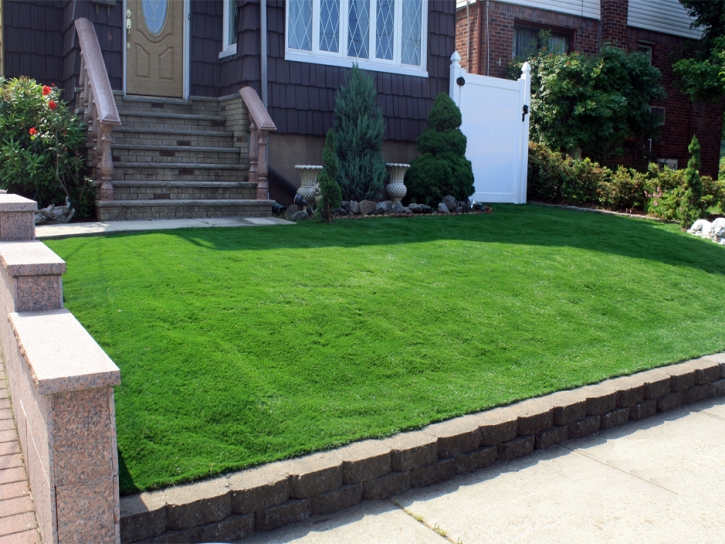 Green Lawn Monrovia, California City Landscape, Front Yard Design